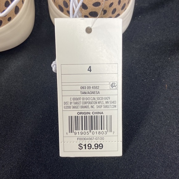 Cat & Jack Women’s Slip On Shoes (1330) (2 available) - Picture 6 of 7